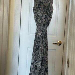 Demure & Versatile Sleeveless Maxi Dress with Ruffled Collar & Fabric Belt